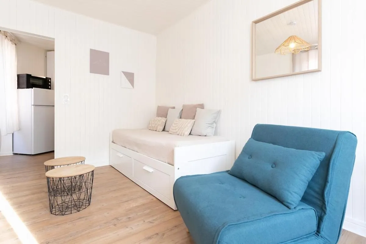 Au Petit Sommet 1 - Appartement Centre Ville 30M2 Modane 0*,  Francja